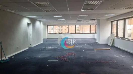 Sala Comercial para alugar, 450m² no Vila Nova Conceição, São Paulo