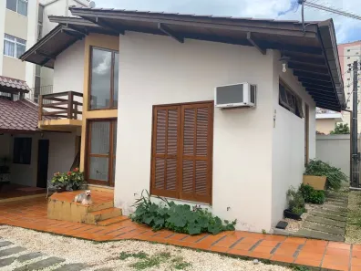 Casa com 4 Quartos à venda, 170m² no Canto, Florianópolis