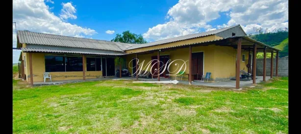 Fazenda/Sítio com 4 Quartos à venda, 400m² no Chácara Itapoã, Jacareí