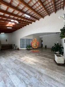 Casa com 3 Quartos à venda, 304m² no Vila Pedagio, Alumínio