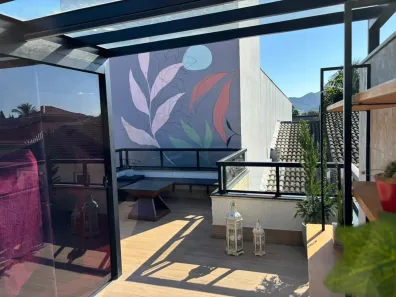Casa de Condomínio com 4 Quartos à venda, 270m² no Camboinhas, Niterói