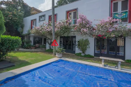 Casa com 3 Quartos à venda, 450m² no Jardim Panorama, São Paulo