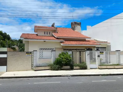 Casa com 5 Quartos à venda, 260m² no Centro, Itabaiana