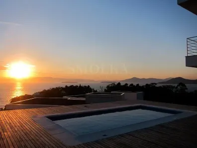 Casa de Condomínio com 3 Quartos à venda, 500m² no Cacupé, Florianópolis
