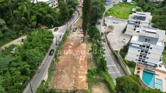 Lote/Terreno à venda, 3780m² no Samambaia, Petrópolis