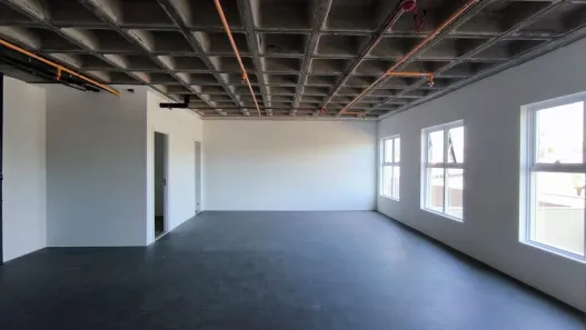 Ponto Comercial para alugar, 75m² no Bela Suiça, Londrina