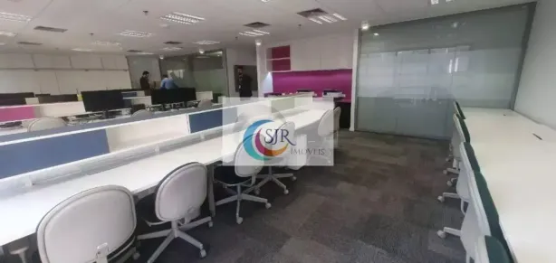 Sala Comercial para alugar, 220m² no Vila Olímpia, São Paulo