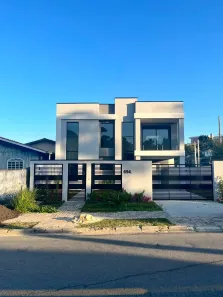Sobrado com 3 Quartos à venda, 267m² no Santo Inácio, Curitiba