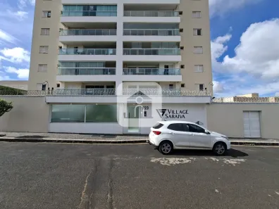 Apartamento com 3 Quartos para alugar, 120m² no Carajás, Uberlândia