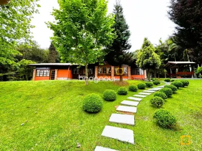 com 4 Quartos à venda, 240m² no Rio dos Bugres, Rancho Queimado