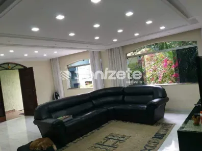 Sobrado com 4 Quartos para alugar, 422m² no Parque das Nações, Santo André