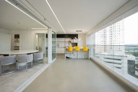 Apartamento com 4 Quartos para alugar, 255m² no Campo Comprido, Curitiba