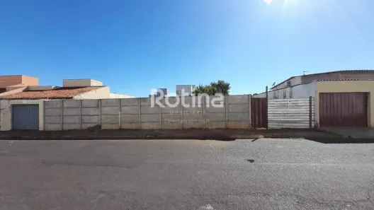 Lote/Terreno à venda, 400m² no Presidente Roosevelt, Uberlândia