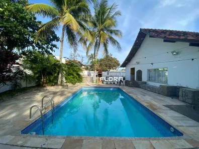 Casa com 3 Quartos à venda, 253m² no Piratininga, Niterói