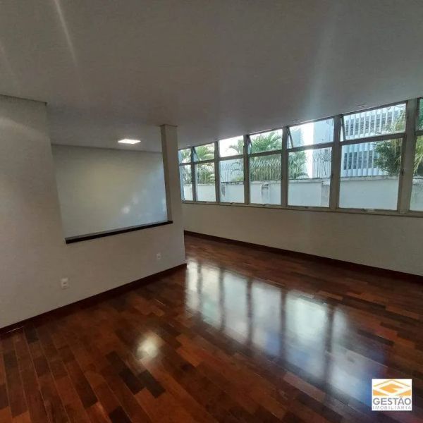 Apartamento com 4 quartos — Funcionários, Belo Horizonte
