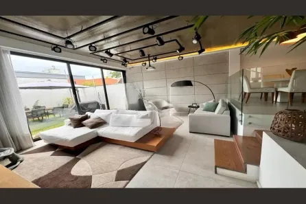 Casa com 3 Quartos à venda, 192m² no Jardim Aeroporto, São Paulo