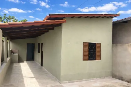 Casa com 6 Quartos à venda, 210m² no São Francisco, Goiânia