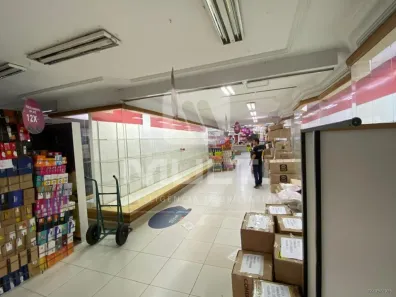Ponto Comercial com 1 Quarto para alugar, 1102m² no Centro, Uberlândia