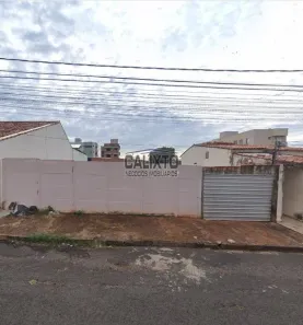 Lote/Terreno à venda, 360m² no Santa Mônica, Uberlândia