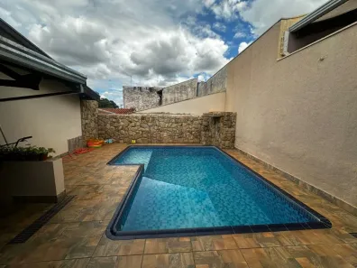 Casa com 4 Quartos à venda, 238m² no Jardim Marambá, Bauru