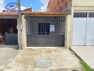 Casa com 2 Quartos para alugar, 60m² no Serrinha, Fortaleza