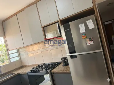 Casa de Condomínio com 2 Quartos à venda, 60m² no Jardim Colônia, Jacareí