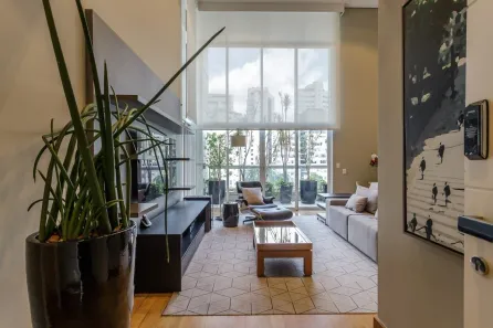Apartamento com 2 Quartos para alugar, 134m² no Vila Nova Conceição, São Paulo