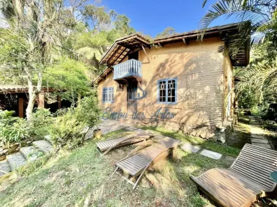 Casa de Condomínio com 3 Quartos para alugar, 440m² no Moinho Velho, Embu das Artes