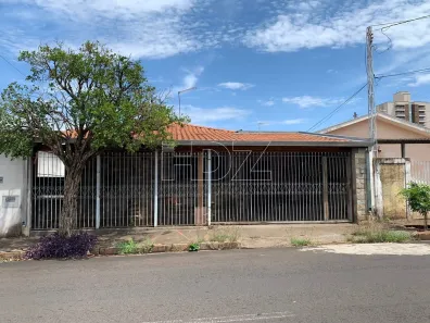 Casa com 2 Quartos à venda, 172m² no Centro, Araraquara