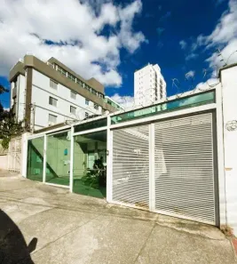 Casa com 10 Quartos para alugar, 750m² no Prado, Belo Horizonte