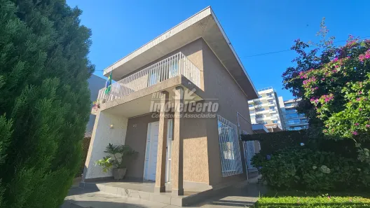 Casa com 3 Quartos à venda, 239m² no Seminário, Curitiba