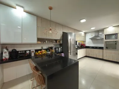 Casa de Condomínio com 3 Quartos à venda, 120m² no Condomínio Privê dos Girassóis, Goiânia