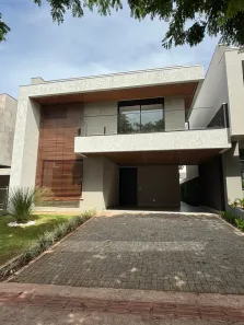 Casa de Condomínio com 4 Quartos à venda, 247m² no Jardim Montecatini, Londrina