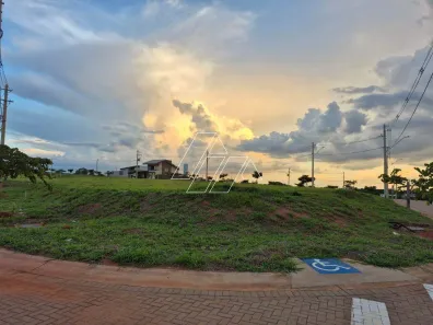 Lote/Terreno à venda, 304m² no Jardim Aeroporto, Marília