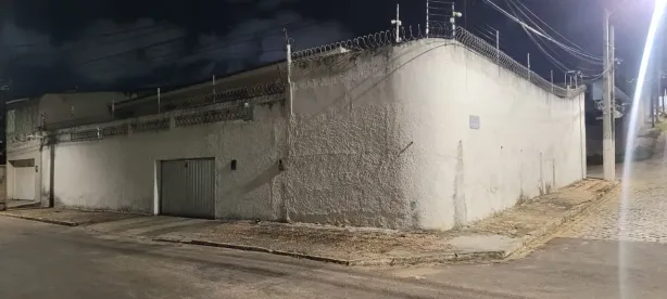 Casa com 4 Quartos à venda, 336m² no Barro Vermelho, Natal