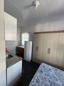 Kitnet com 1 Quarto para alugar, 20m² no Pantanal, Florianópolis