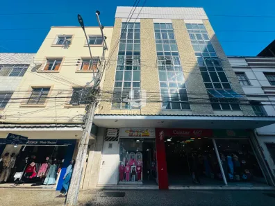 Sala Comercial para alugar, 140m² no Centro, Juiz de Fora
