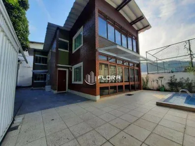 Casa de Condomínio com 4 Quartos à venda, 245m² no São Francisco, Niterói