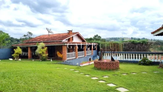 Fazenda/Sítio com 4 Quartos à venda, 120m² no Jardim Estância Brasil, Atibaia