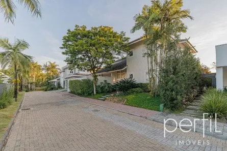 Casa de Condomínio com 3 Quartos à venda, 370m² no América, Joinville