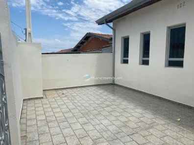 Casa com 3 Quartos para alugar, 150m² no Vila Bressani, Paulínia