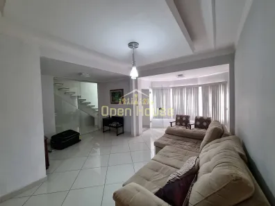 Casa com 5 Quartos à venda, 180m² no Jardim Veneza, Volta Redonda