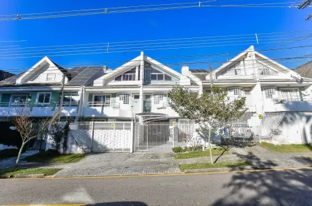 Sobrado com 4 Quartos à venda, 176m² no Mossunguê, Curitiba