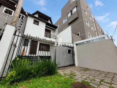 Sobrado com 4 Quartos à venda, 147m² no Tarumã, Curitiba