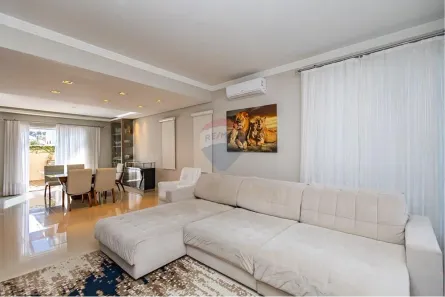 Casa com 3 Quartos à venda, 184m² no Santo Inácio, Curitiba