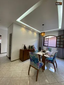 Casa com 3 Quartos à venda, 330m² no Funcionários, Contagem