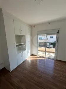 Sobrado com 3 Quartos para alugar, 231m² no Samambaia Parque Residencial, Atibaia