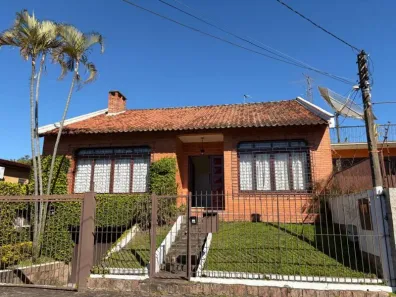 Casa com 3 Quartos à venda, 210m² no Partenon, Porto Alegre