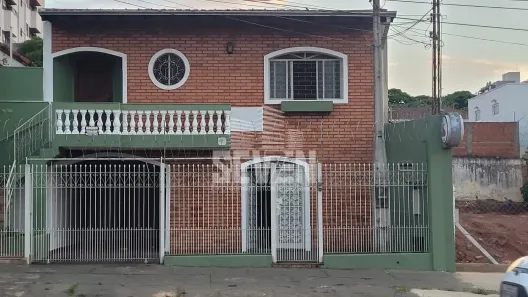 Sobrado com 3 Quartos à venda, 120m² no Vila Mesquita, Bauru