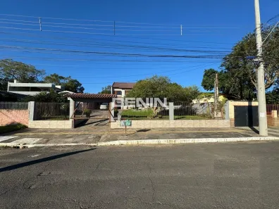 Sobrado com 4 Quartos à venda, 200m² no Nossa Senhora das Graças, Canoas